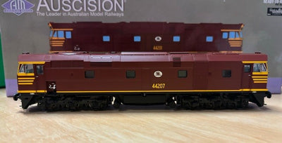 2nd Hand - Auscision - NSWGR 442 Class Diesel Loco - 44207 Indian Red with Duck Egg  - DC