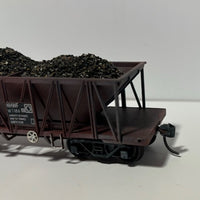 NHWF W1186 with Ballast load - with metal wheels + kadee new well built models listed as 2nd hand NHWF Ballast Wagon -- Rails North Models