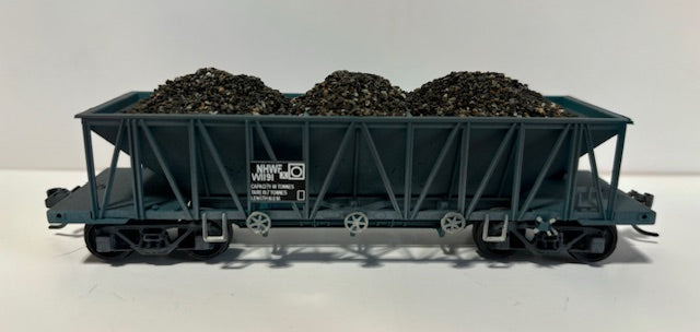 NHWF W1191 with Ballast load - with metal wheels + kadee new well built models listed as 2nd hand NHWF Ballast Wagon - - Rails North Models