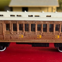 2nd Hand - Hornby OO LNER clerestory “teak” brake 3rd coach 1475