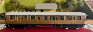 2nd Hand - Hornby OO LNER clerestory “teak” Composite 22357 coach