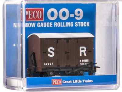 Peco - 00.9 - Narrow Gauge - Box Van, SR Livery