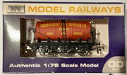 INDEPENDENT MILK SUPPLIES 6 WHEEL TANKER #B741.- DAPOL MODEL RAILWAYS PRE-OWNED