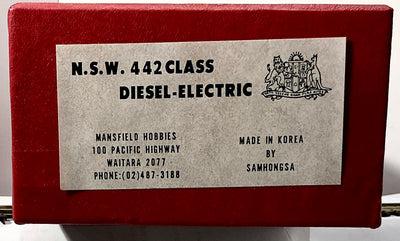 442 CLASS N.S.W.R. DIESEL-ELECTRIC LOCOMOTIVE, IN VERY NEW GOOD CONDITION, UN-PAINTED NEW RUNS VERY WELL. MANSFIELD BRASS MODEL