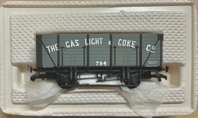 20T GAS LIGHT & COKE WOODEN MINERAL WAGON OO  #937394.- MAINLINE RAILWAYS WAGONS PRE-OWNED