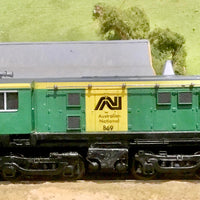 869 CLASS AUSTRALIAN NATIONAL DCC (address 869) LOCOMOTIVE Powerline body on a AR Kits 45 Class Chassis selling as is, handrails missing, in good running order, no original box 2nd Hand HO