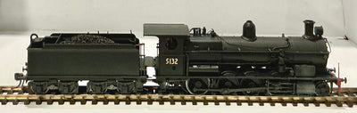 D50 Class 2-8-0 BRASS MODEL STANDARD GOODS LOCOMOTIVE NSWGR 5132, IN VERY GOOD CONDITION, PROFESSIONALLY VERY WELL PAINTED, RUNS VERY WELL. MANSFIELD BRASS MODEL