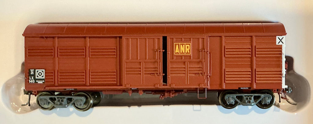 LX Vans LX 140 ANR Oxide Red with ANR Logos. Wagon: 40'2" LOUVRE VAN-  - On Track Models