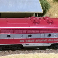 GM32 AUSTRNLIAN NATIONAL RAILWAYS Locomotive Maroon/Silver LIMA MODEL - 2nd hand (Copy)