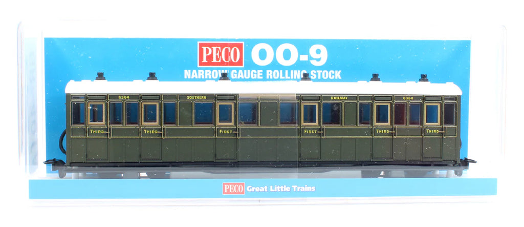 Peco - 00.9 - Narrow Gauge - Composite Coach, SR Livery