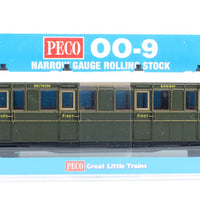 Peco - 00.9 - Narrow Gauge - Composite coach, Green unlettered