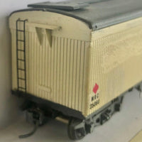 MRC25060 -  NSWGR Ice Chilled Wagon with metal wheels & Kadee couplers NEW "TRAX MODELS"