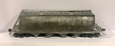 2nd hand - NGAX 30530 kit build NSWGR Weathered Grain Hopper with metal wheels & Kadee couplers  