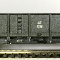 GP 1778 Concentrate NSWR wagon GRAY WEATHERED with load, built with KD couplers, metal wheels, detailed underbody chassis. - Silvermaz Model 2ND HAND