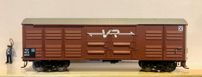 VLX 204 Bogie LOUVRE Van VR (red). Opening Doors/ bogie/metal wheels/ Kadee couplers. TRAINORAMA MODEL
