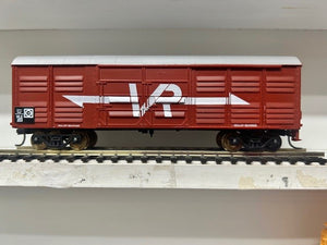 VLCX213 VR LOUVRE VAN Metal Wheels - Kadee Couplers - TRAINORAMA MODEL HO Victorian Railways. 2nd hand model in neat condition. TL3