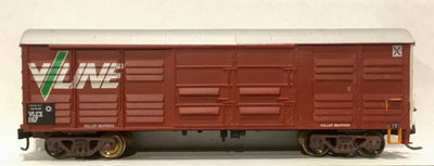 VLCX 197 V/LINE Louvre Van TrainOrama  K&M m-wheels -KD couplers