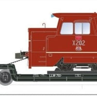 SDS Models - LLW 007- LLW 750 Well Wagon loaded with X202 Rail Tractor 1960s Wagon Grey with Buffers