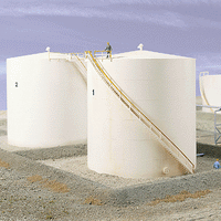 Walthers: Tall Oil Storage Tank w/Berm -- Kit - Tank: 6" Diameter x 6-1/4" Tall 15.2 x 15.9cm