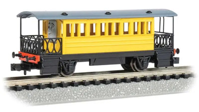 THOMAS THE TANK ENGINE™-N SCALE -  Passenger Car - Standard DC -- Hannah (yellow, black)
