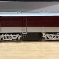 930 Class, - 951 MAROON - SILVER Locomotive - 2nd Hand - TRAINORAMA MODEL