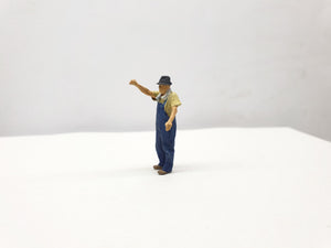 Andlan Models -UNPAINTED  Driver Standing 30 T Class  HO Scale (D12-87)