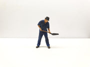 Andlan Models -UNPAINTED  Fireman Shovelling B (3650 Gal & Baldwin Tenders)  HO Scale (F05s-87)