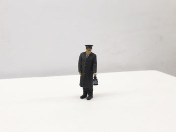 Andlan Models -(SM 03-87) UNPAINTED  Station Master 3 with Kerosine Lamp  HO Scale