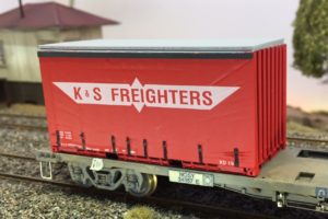 CON015 - K & S Freighters 20ft Tautliner Container kit with decal (1) by InFront Models HO