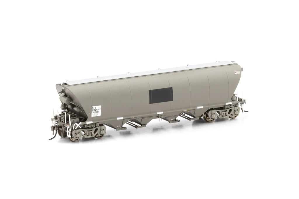 NGH-24 NGPF GRAIN HOPPER, WITH GROUND OPERATED LIDS - WAGON GRIME WITH PN "PATCH JOB" - 4 CAR PACK AUSCISION*