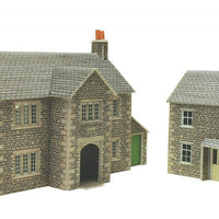 Metcalfe - Manor Farm House -  OO/HO  Ready Cut Card Kits