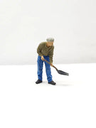 Andlan Models -UNPAINTED  Fireman Shovelling HO Scale (F12-87)