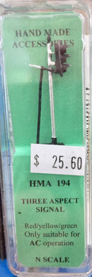 HMA 194 N SCALE THREE ASPECT SIGNAL red/yellow/green ONLY SUITABLE FOR AC OPERATION
