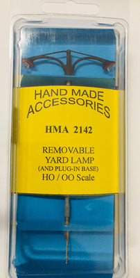 HMA 2142 YARD LAMP and PLUG IN BASE (REMOVABLE) HO HAND MADE ACCESSORIES.