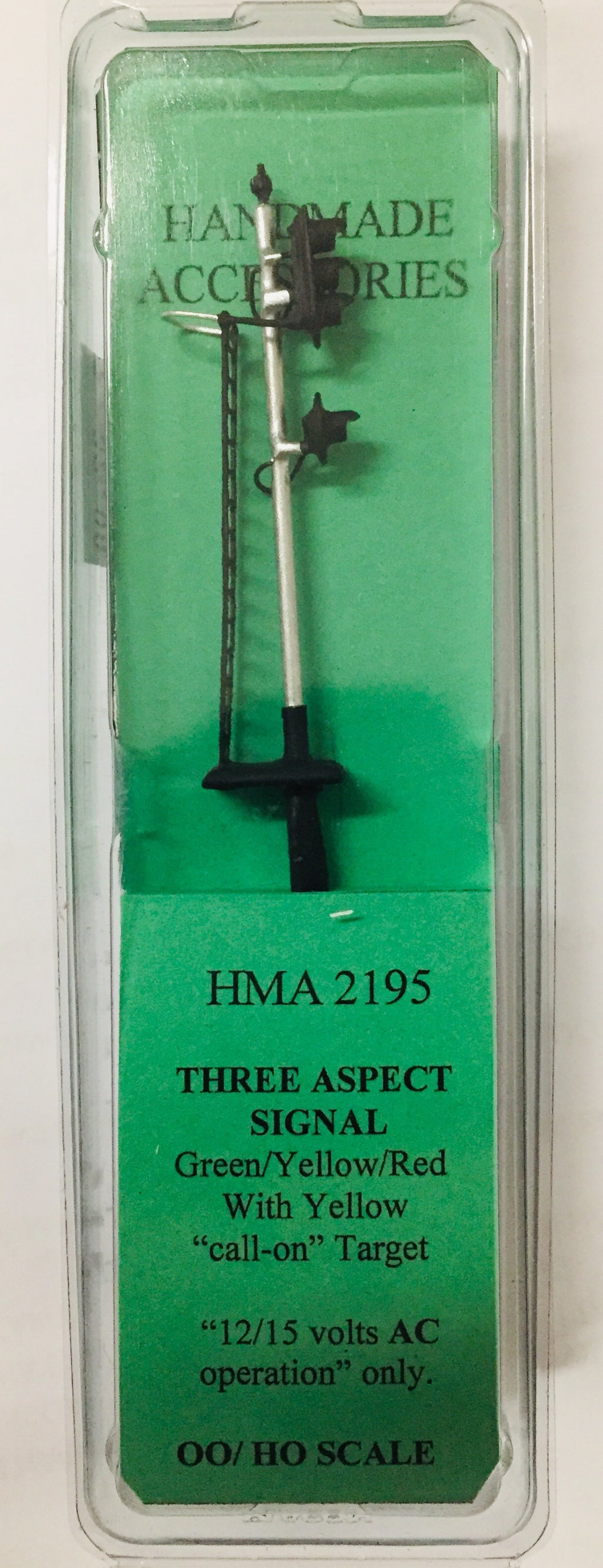 HMA 2195 THREE ASPECT SIGNAL GREEN / YELLOW/ RED WITH YELLOW CALL-ON TARGET 12 TO 15 VOLTS "AC OPERATION ONLY" HO HAND MADE ACCESSORIES.