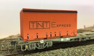 CON011 TNT-EXPRESS 20ft Tautliner "ORANGE" Container kit with decal (1) by InFront Models HO - IFM 12