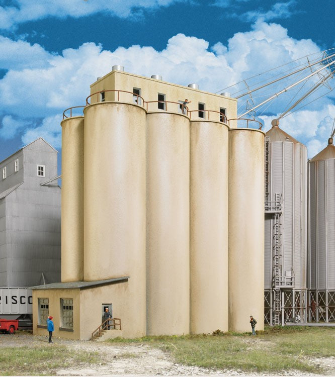 Walthers: Head House W/Silos Modern #933-2942